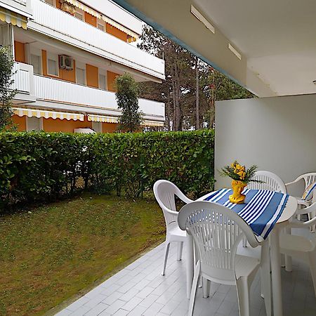Halley Belmare Apartments Bibione Exterior foto